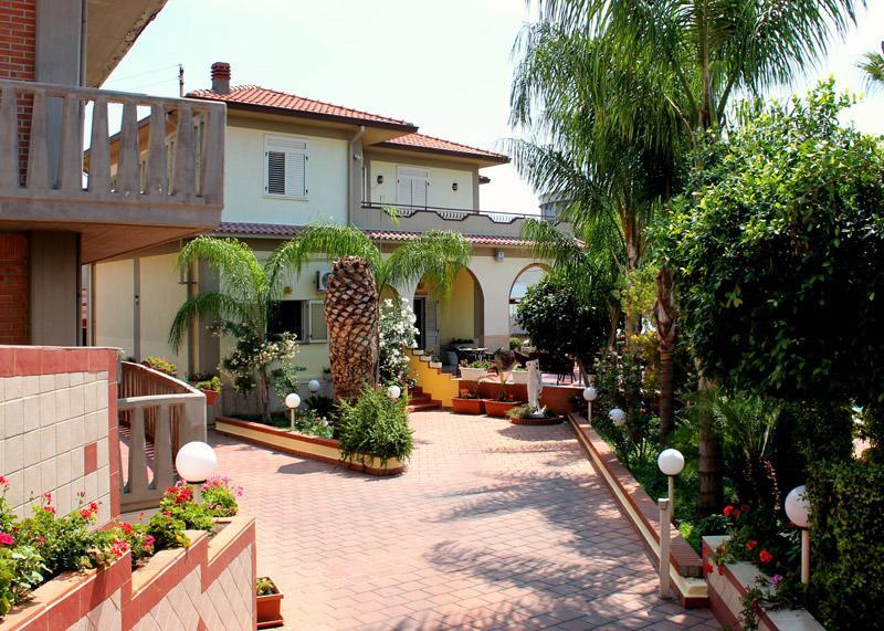 Hotel La Villa 米斯泰尔比安科 外观 照片